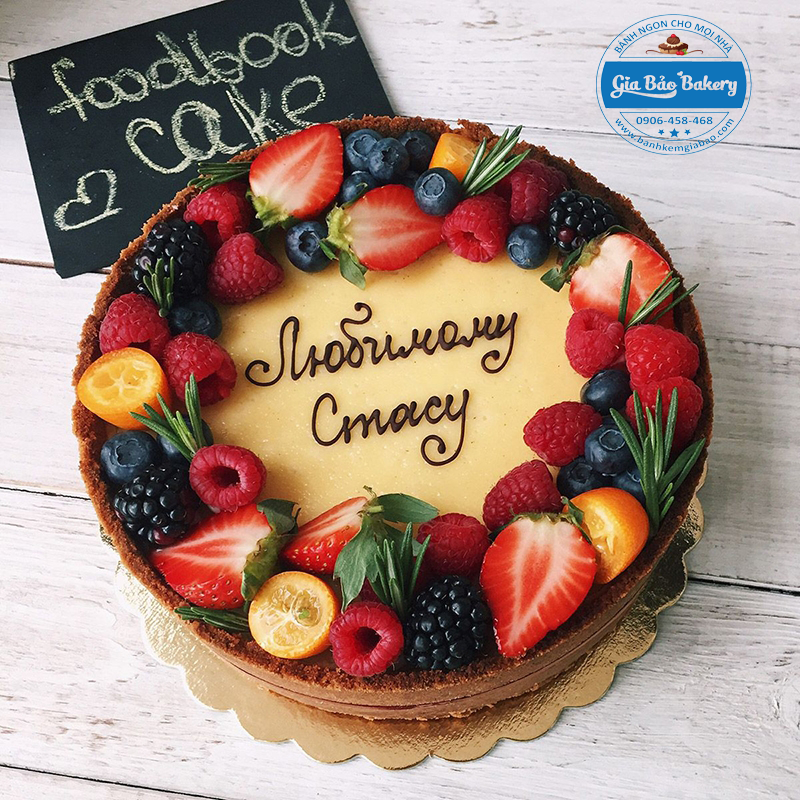 bánh kem tạo hình trái cây